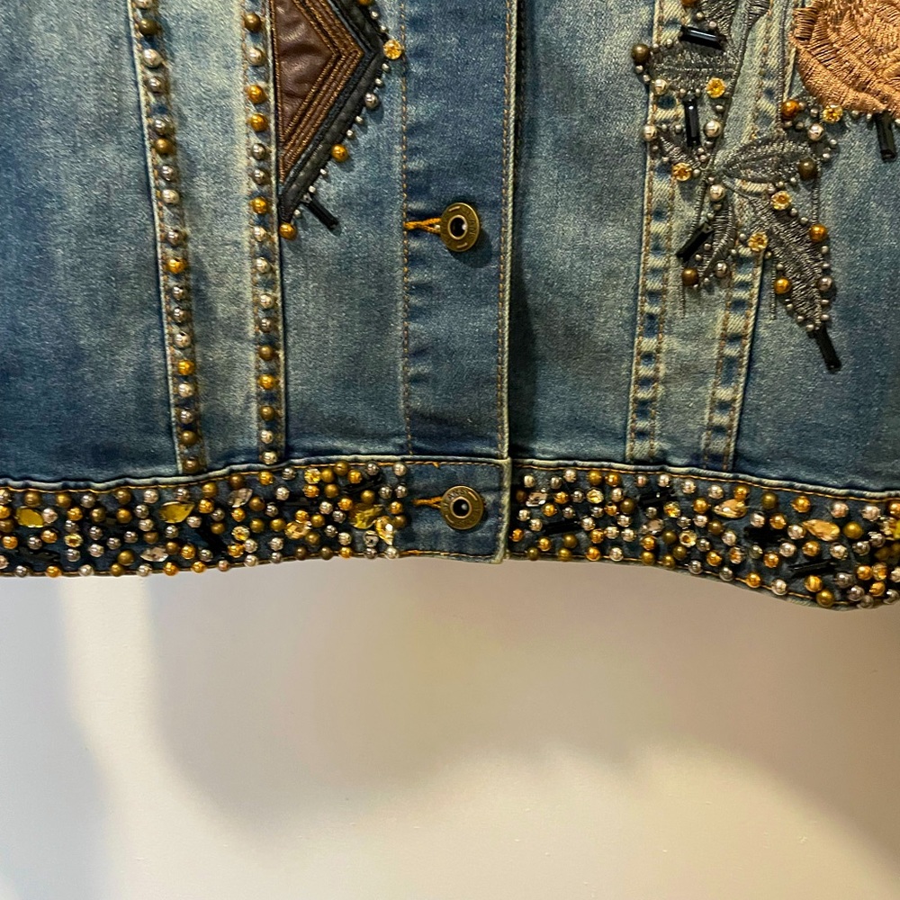 Embroidered Denim Jacket - Picture 3 of 9